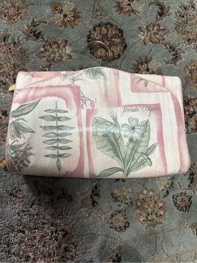 Vintage Once Upon A Rose Hanging Cosmetic Organizer